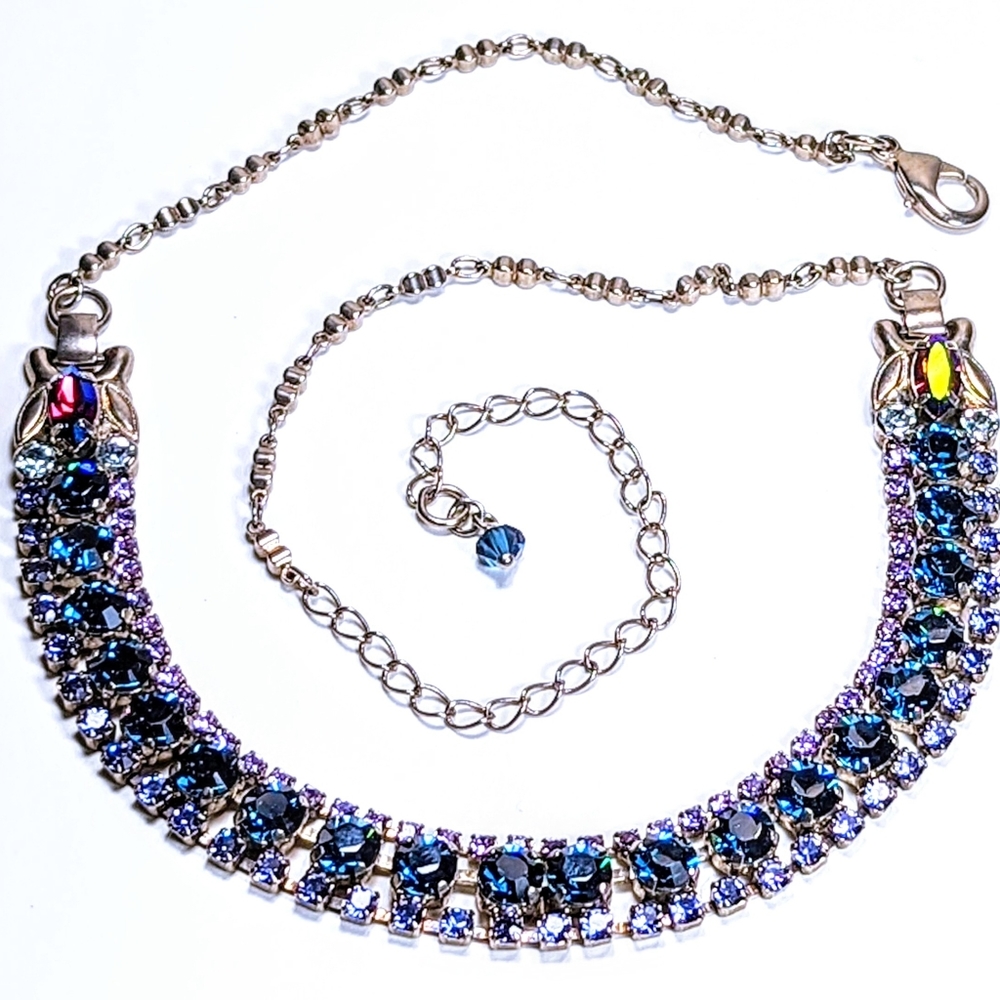 Stunning Sorrelli Antique Style Right On Track Necklace.